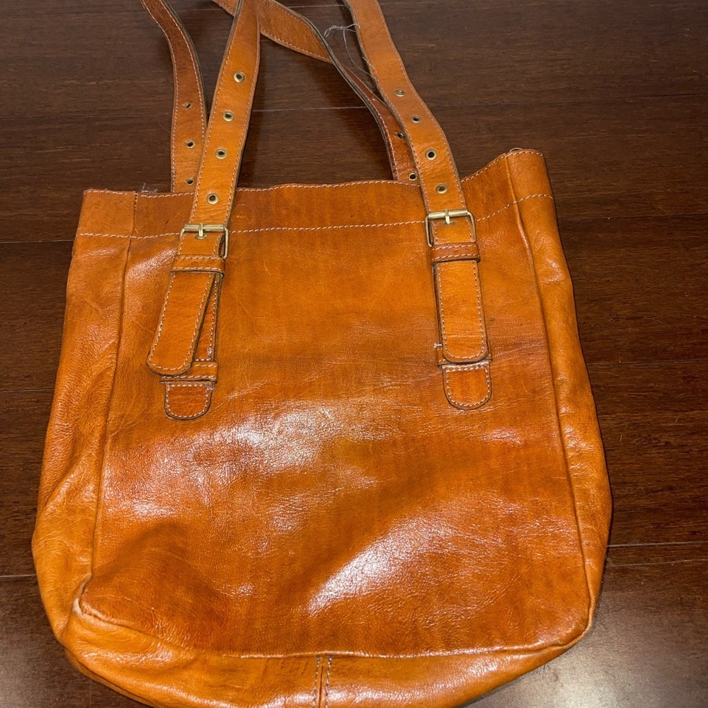 guc vintage retro 70s style orange-ish brown Tote Bag